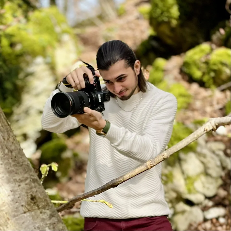 Tim, photographing outdoors