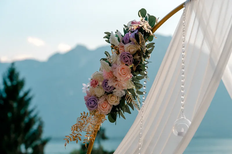 Décoration florale de la cérémonie